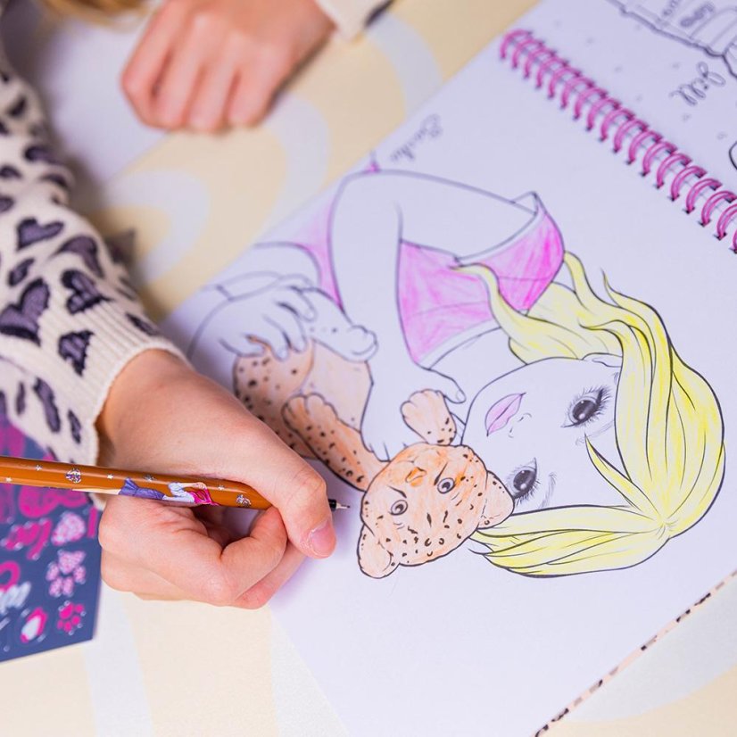 Kreativní omalovánky se samolepkami Top Model LeoHeart
