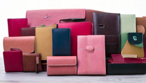Puzdrá na doklady a karty